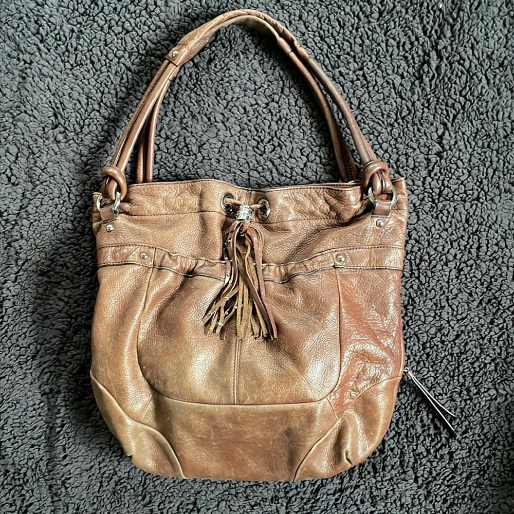 B. MAKOWSKY SOFT BROWN LEATHER PURSE